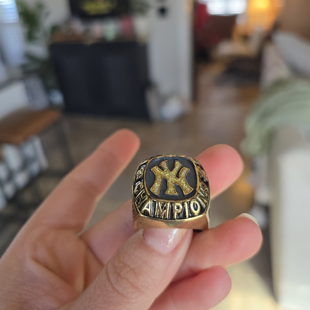 Replica 1996 World Series Ring